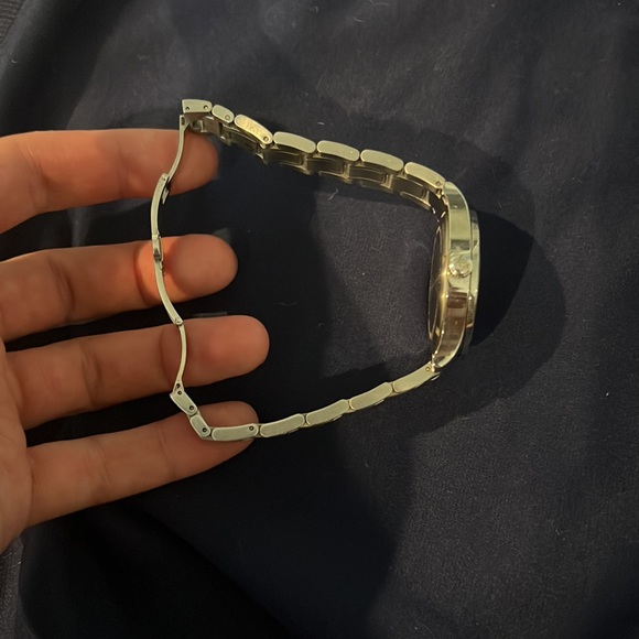 Victorinox Swiss Army Watch - Picture 4 of 5